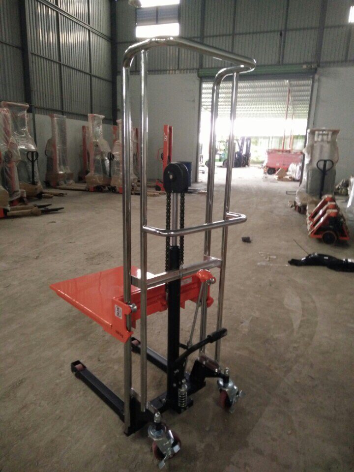 Xe nâng tay cao 400kg cao 1m5