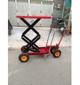 NHẬN CHẾ BÁNH ĐẶC LỚN XE NÂNG MẶT BÀN 