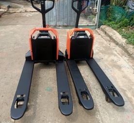 XE NÂNG TAY ĐIỆN 1500KG BÃI NHẬT