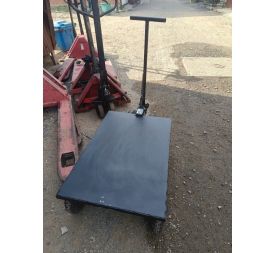 Xe kéo mặt bàn sử dụng 4 bánh đặc đường kính 250mm chịu tải 500kg