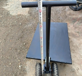 Xe kéo mặt bàn sử dụng 4 bánh đặc đường kính 250mm chịu tải 500kg