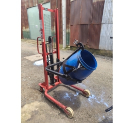 Xe Nâng Quay Đổ Thùng Phuy Nhựa Giá Rẻ | Nâng Quay Đổ Phuy 200L – Nhật Nam